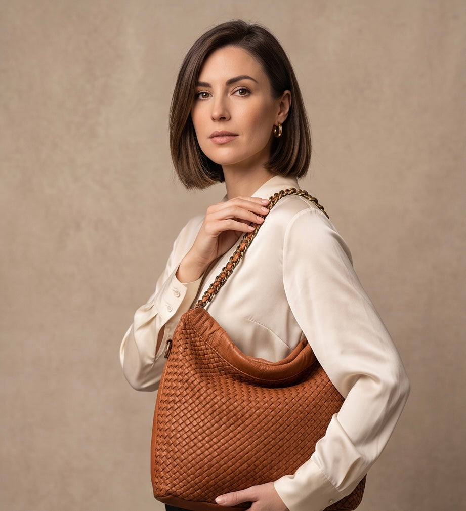 Q-AMOROSA Braided Calfskin Shoulder Bag – Italian Leather, Brass Hardware & Adjustable Strap