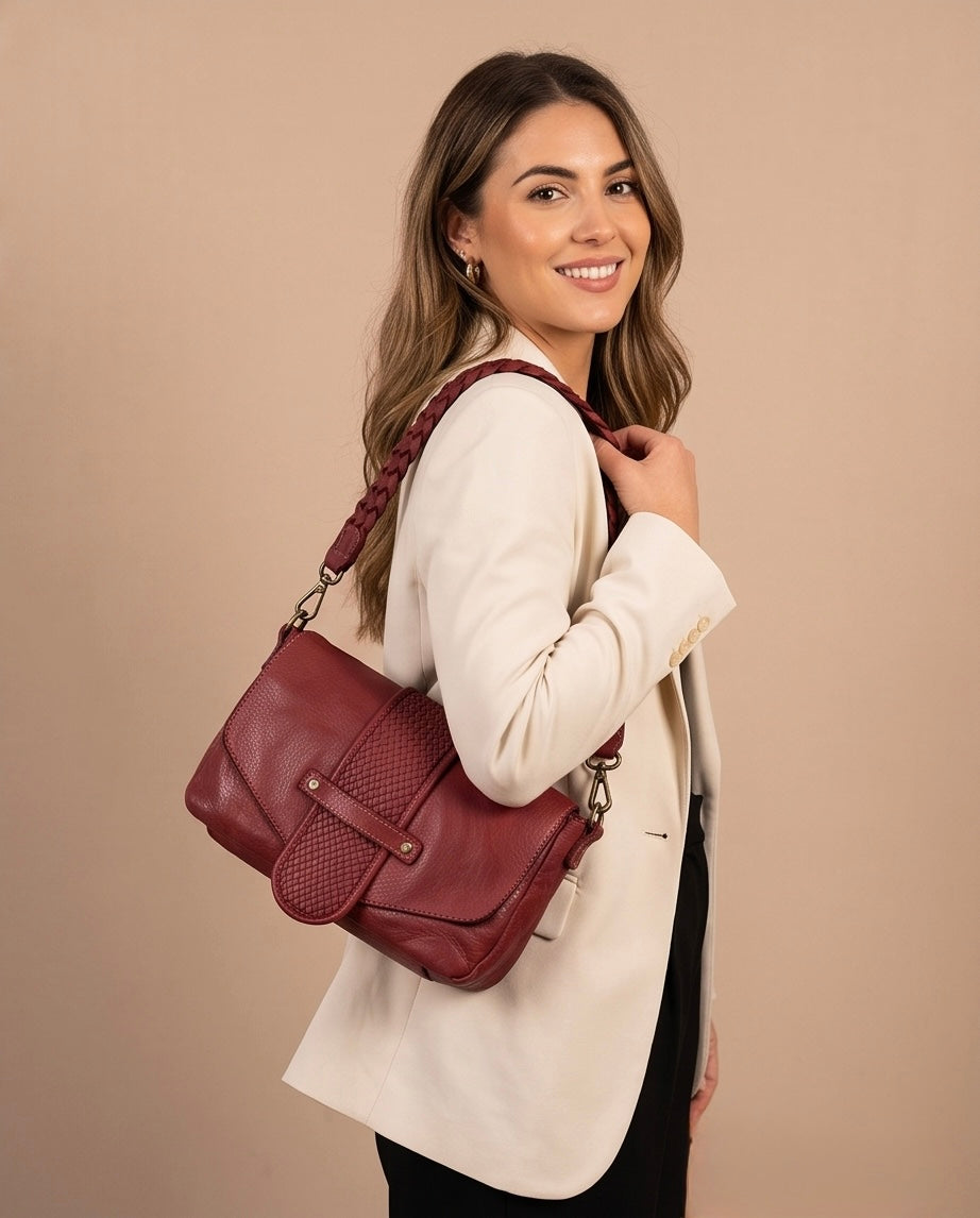 Q-VERVE Vintage Braided Calfskin Shoulder Bag – Italian Leather, Flap Closure & Feminine Design