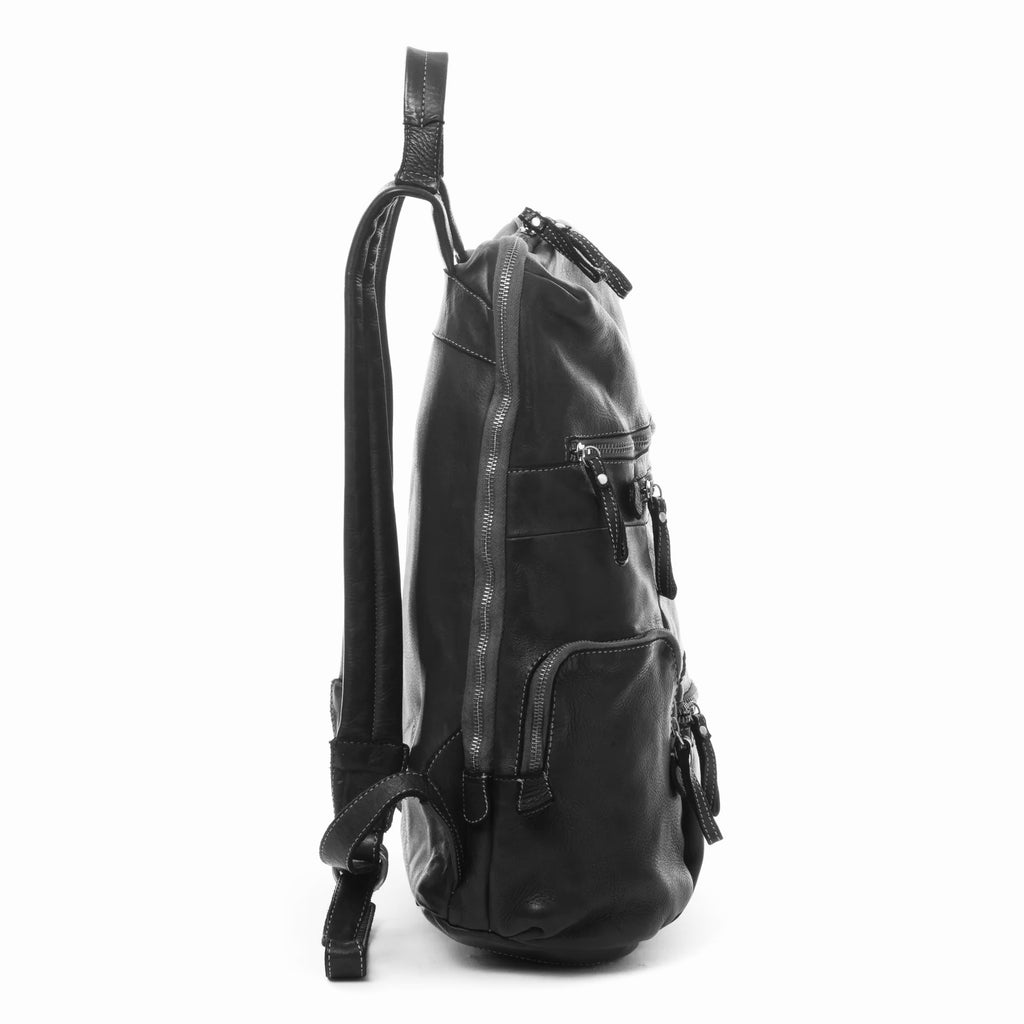 Q-VALENTE Vintage Calfskin Backpack – Italian Leather, Brass Hardware & Ergonomic Design