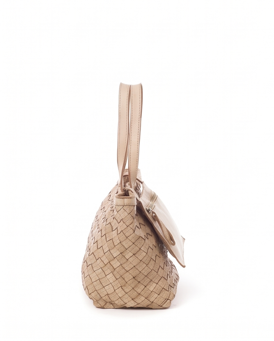 Q-Adelma Braided Calfskin Handbag — Handcrafted Elegance, Built to Endure