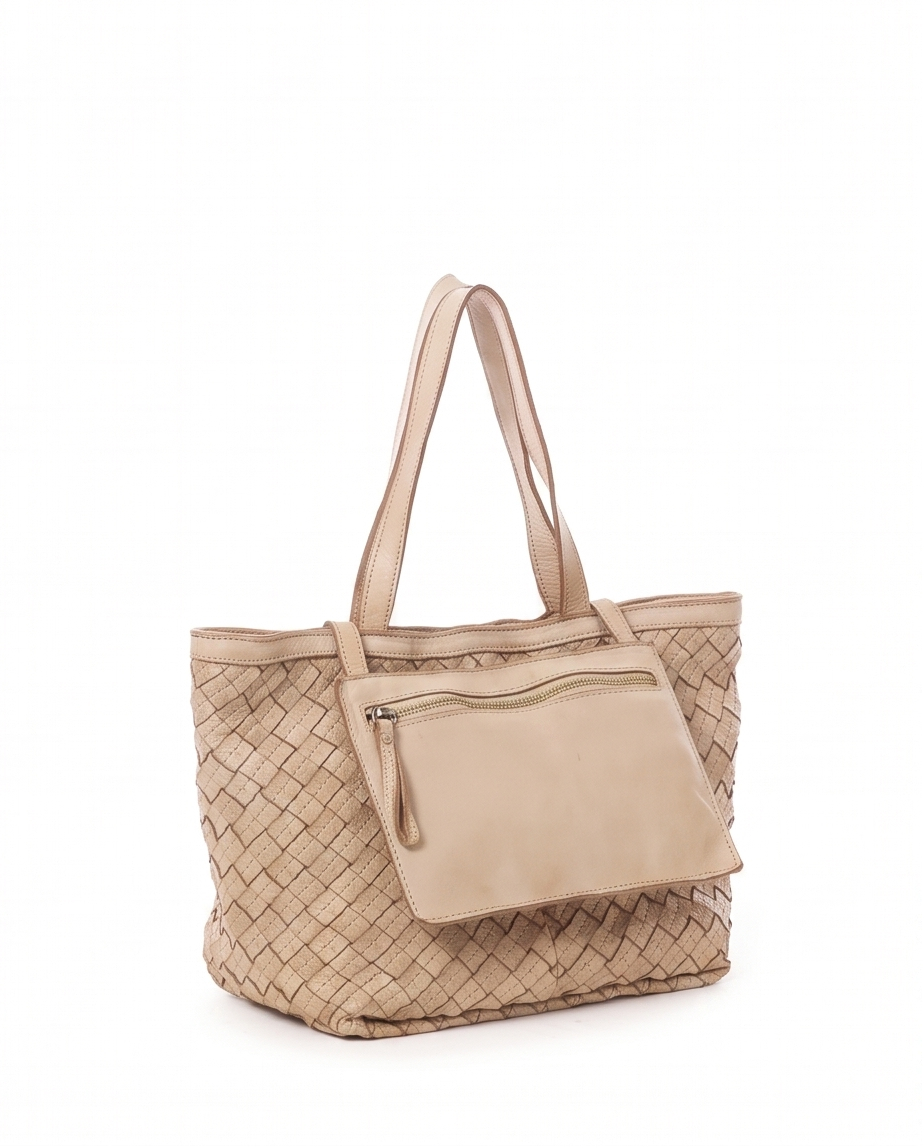 Q-Adelma Braided Calfskin Handbag — Handcrafted Elegance, Built to Endure
