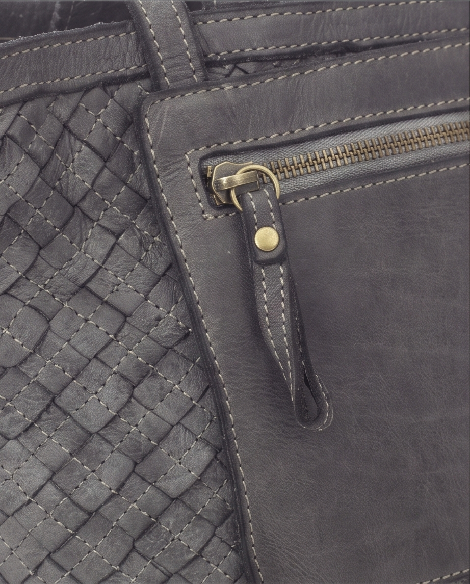 Q-Adelma Braided Calfskin Handbag — Handcrafted Elegance, Built to Endure
