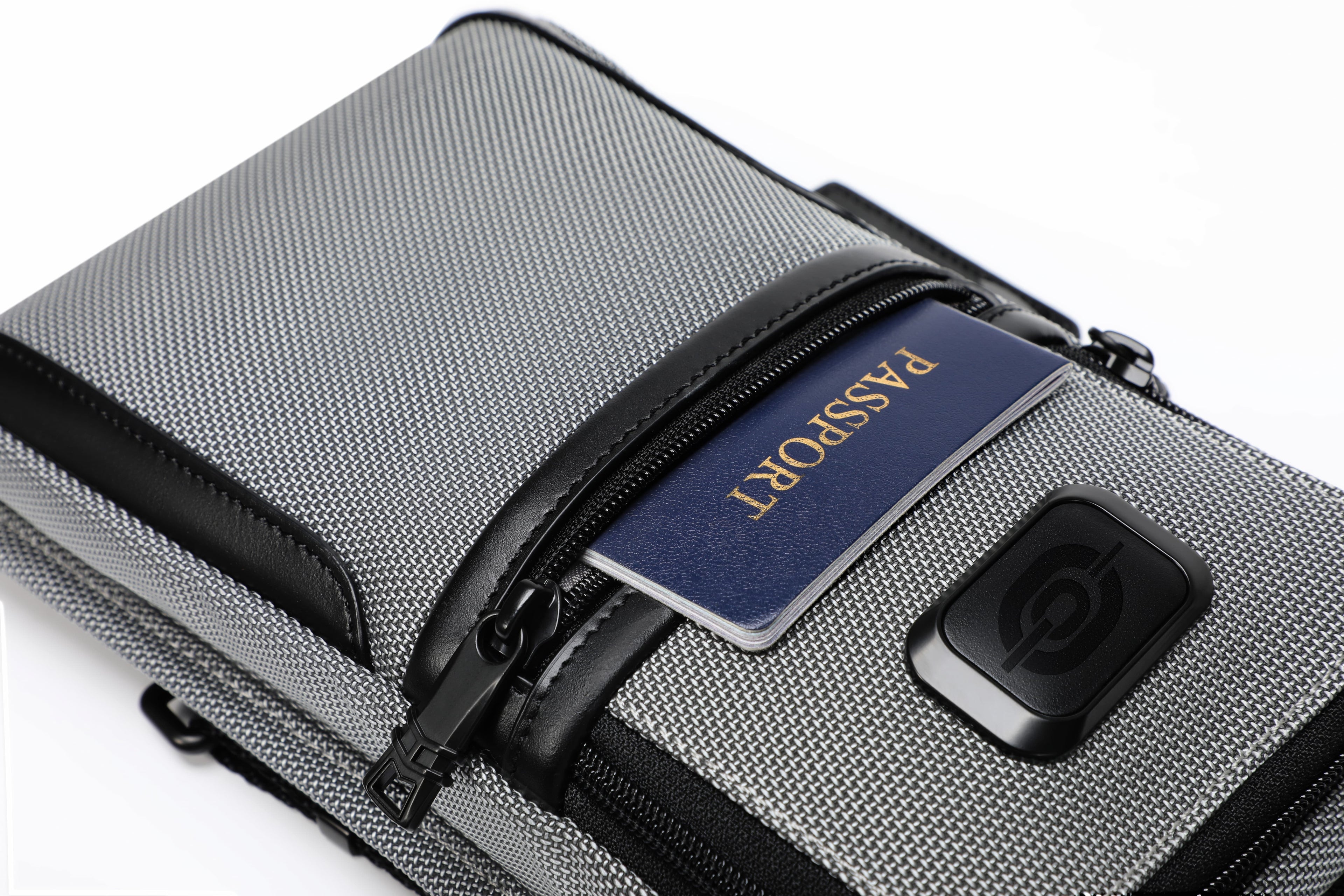 Q-BORSELLO Crossbody Bag – Ballistic Nylon & Top-Grain Leather
