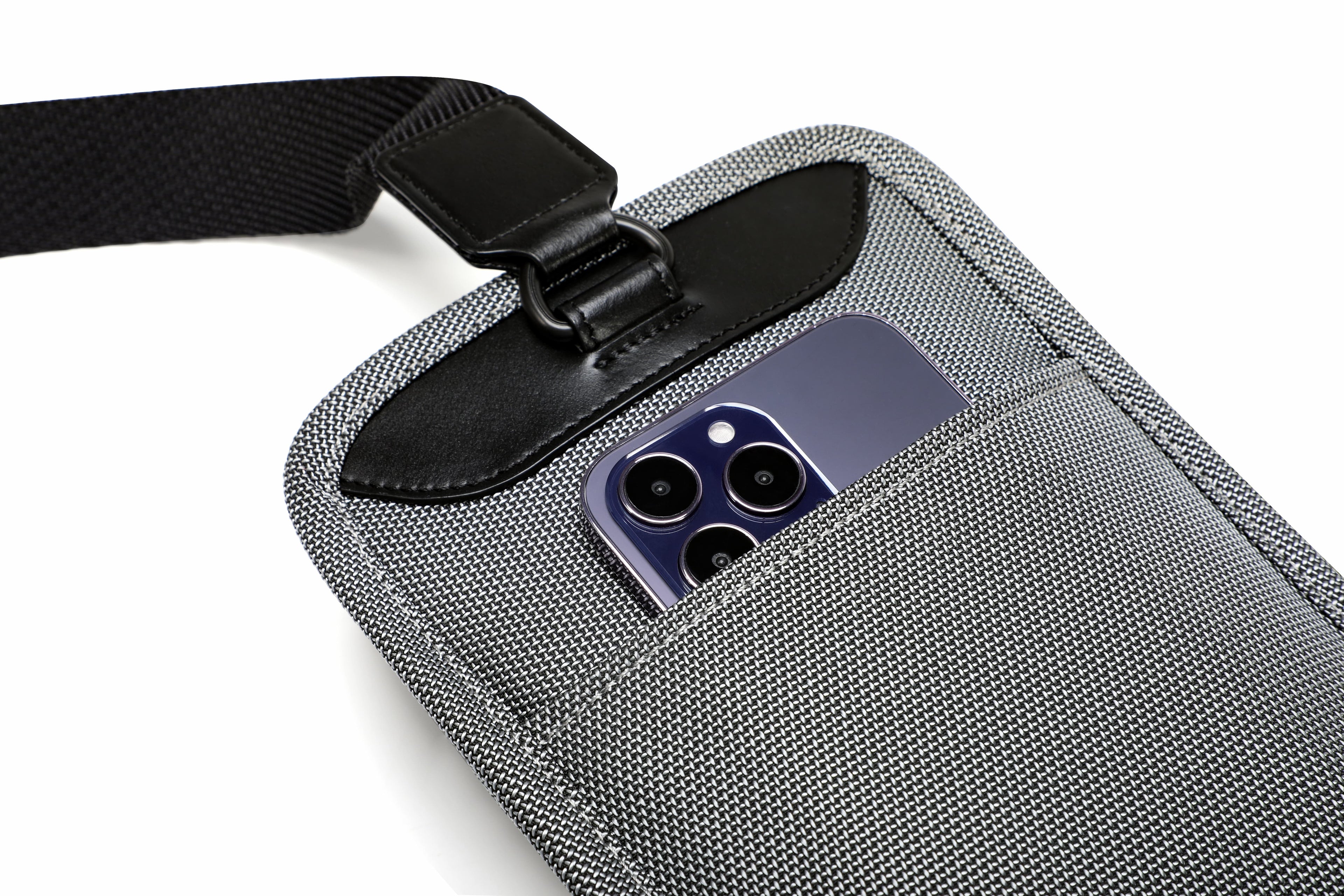 Q-BORSELLO Crossbody Bag – Ballistic Nylon & Top-Grain Leather