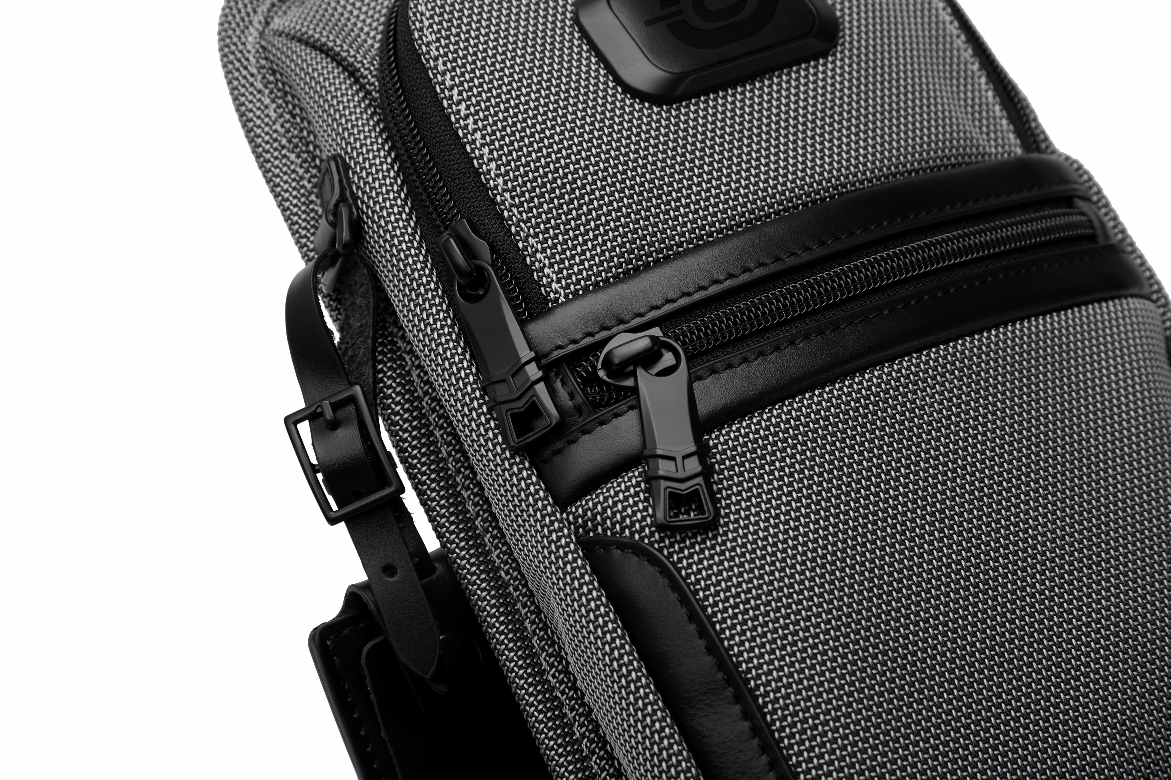 Q-BORSELLO Crossbody Bag – Ballistic Nylon & Top-Grain Leather