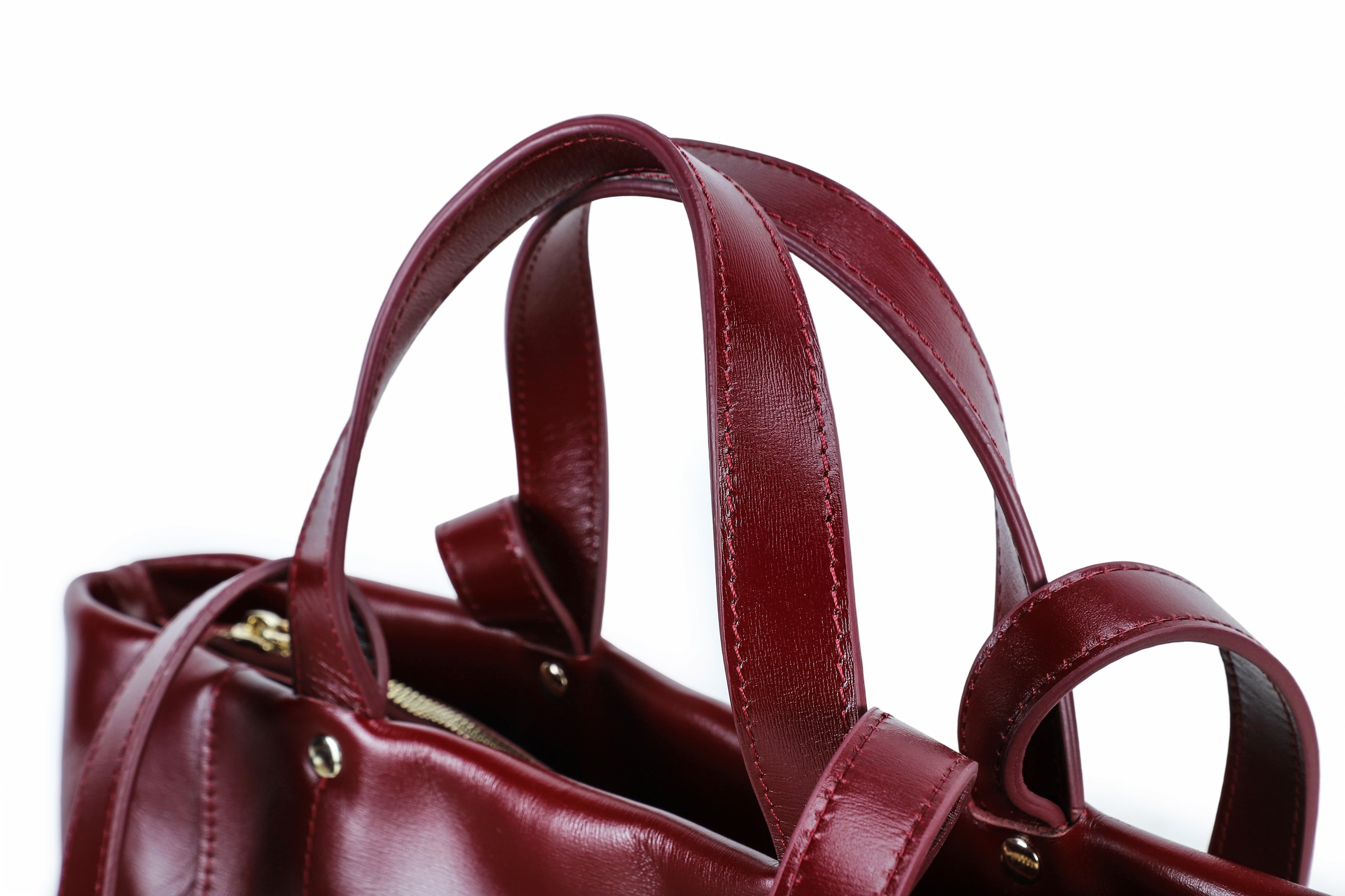Q-FERA Full-Grain Oil Leather Laptop Tote Bag for Women – 13.3" MacBook, Water-Resistant