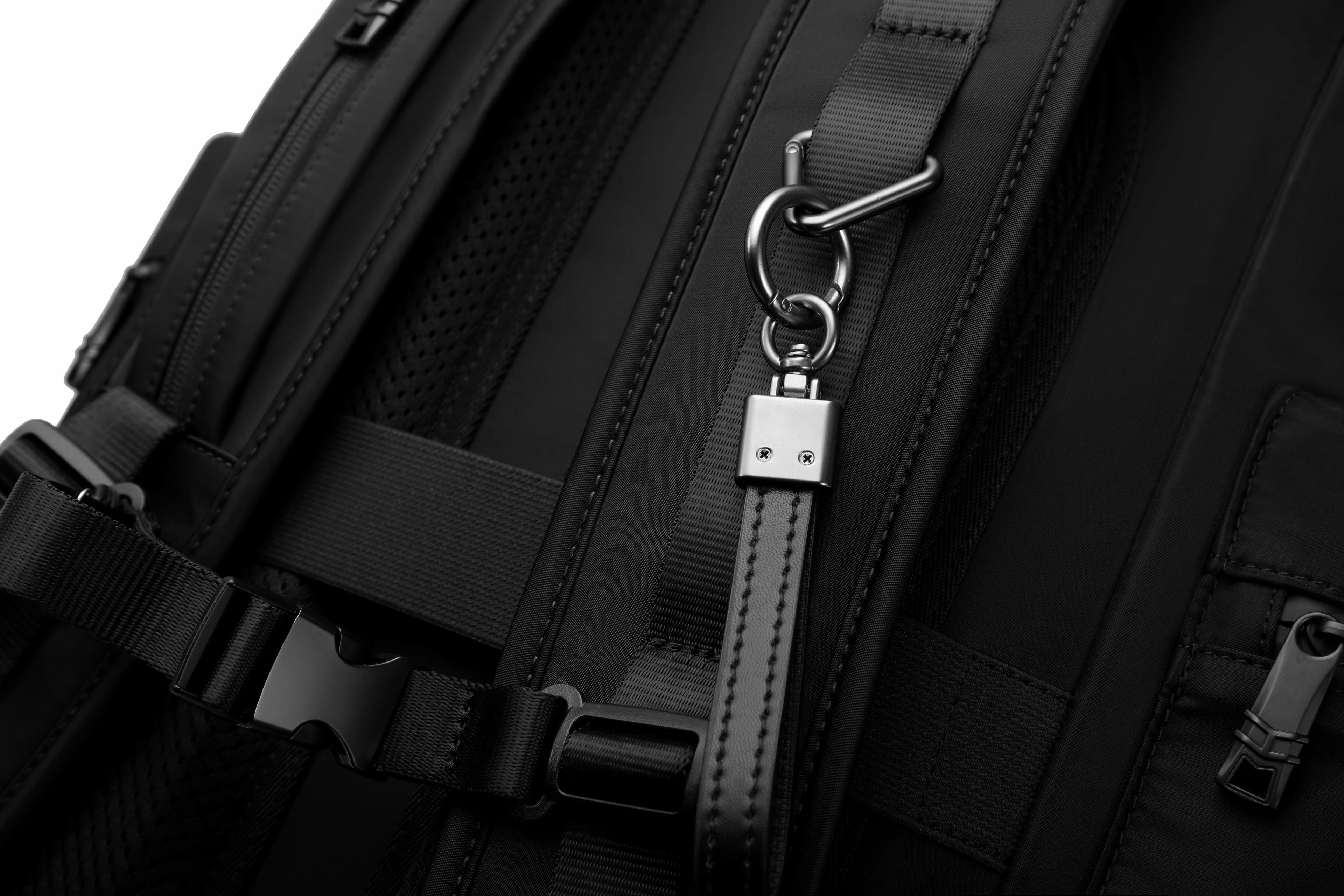 Q-HIKING 1680D Nylon Waterproof Backpack – Large Capacity, 17" Laptop, Hiking & Travel
