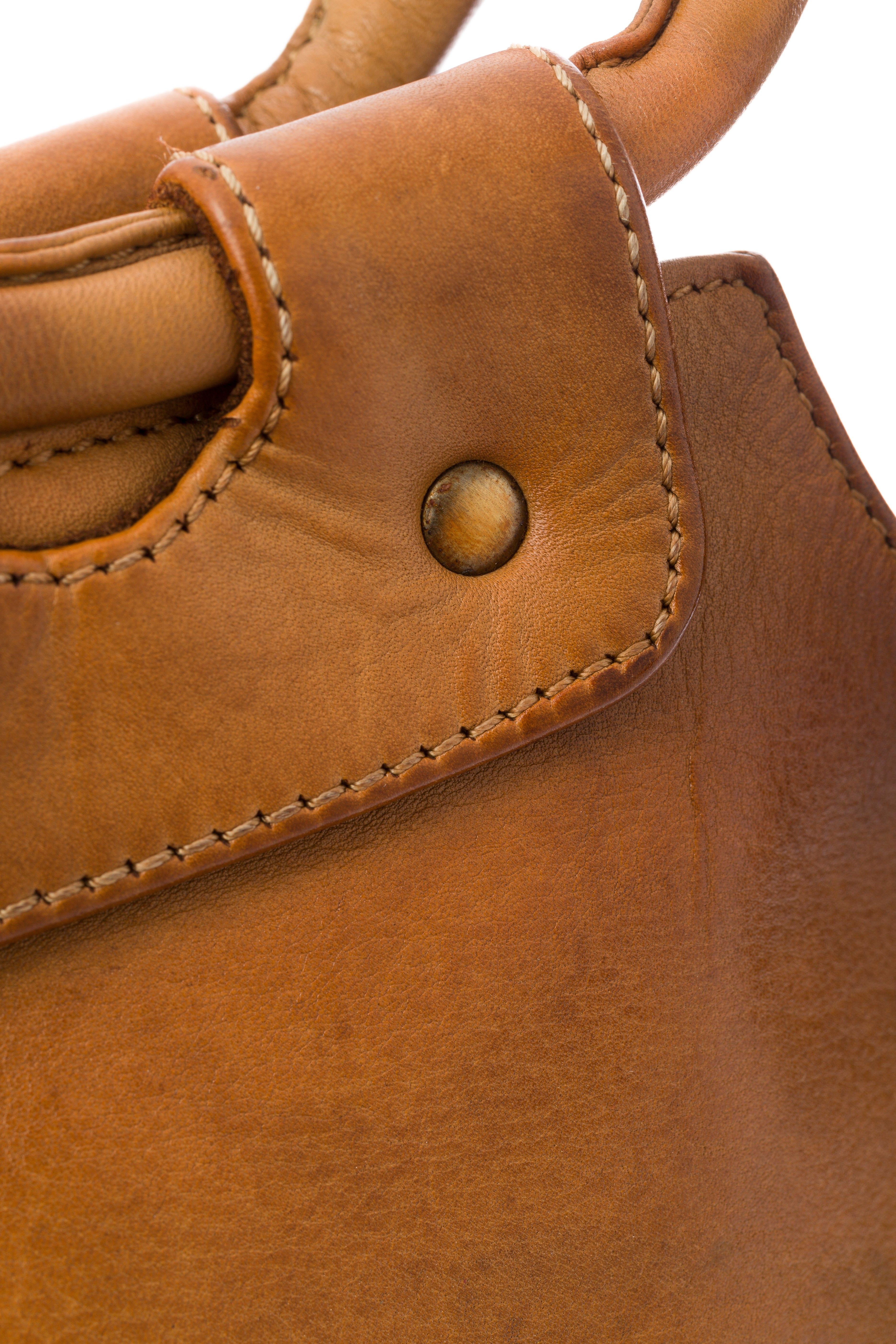 Q-LYRIC Vintage Calfskin Shoulder Bag – Foldable Italian Leather, Top Handles & Crossbody Strap