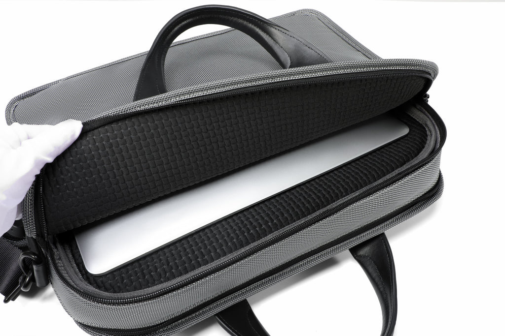Q-ONYX Business Laptop Briefcase Bag – Ballistic Nylon & Leather Messenger Bag