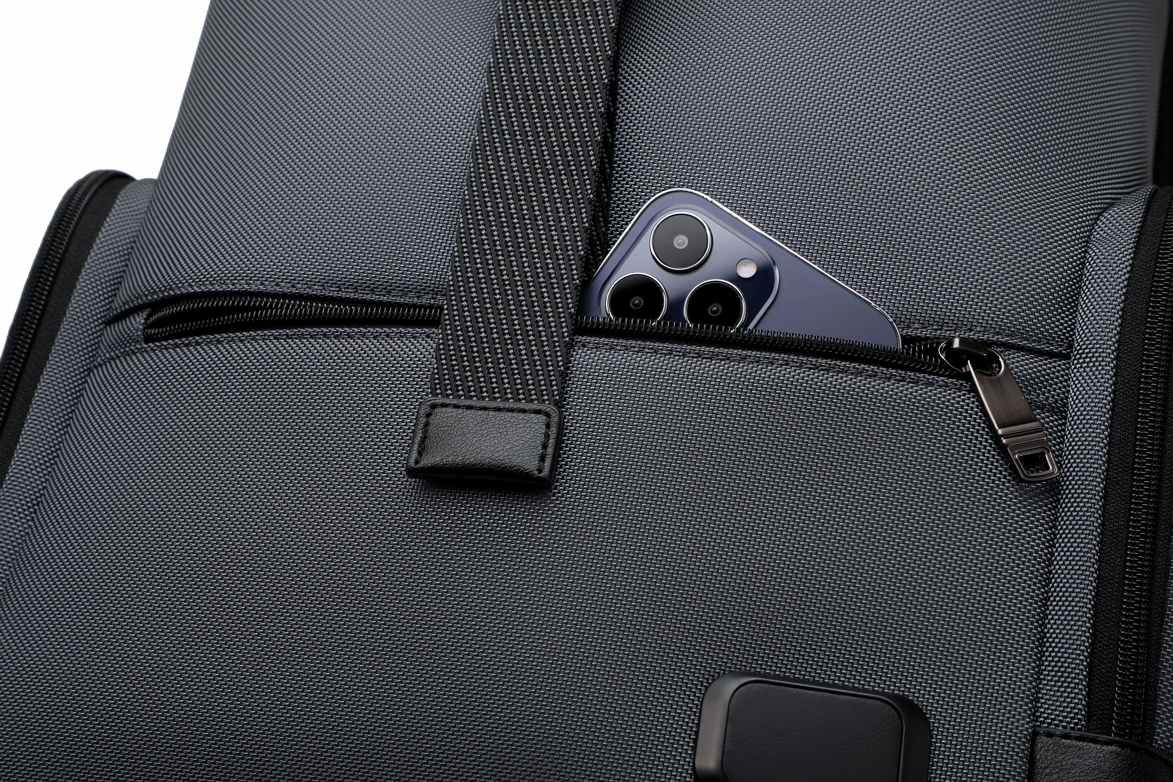 Q-RIDGE Waterproof Fashion Laptop Backpack – USB-C Port, TSA-Friendly & Large Capacity