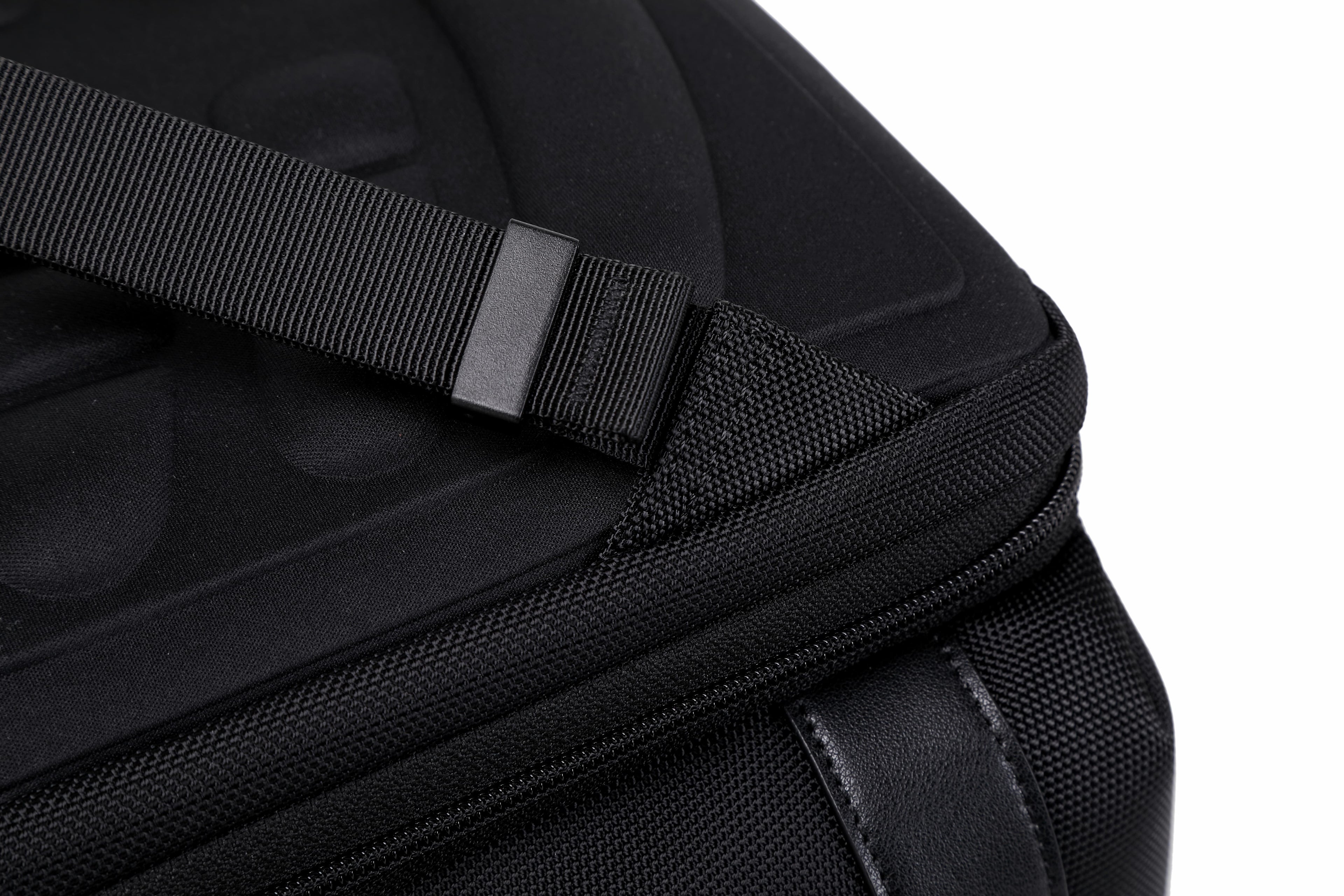 Q-SPALLA Waterproof 1680D Nylon Outdoor Backpack – Large Capacity TSA-Friendly Travel Bag