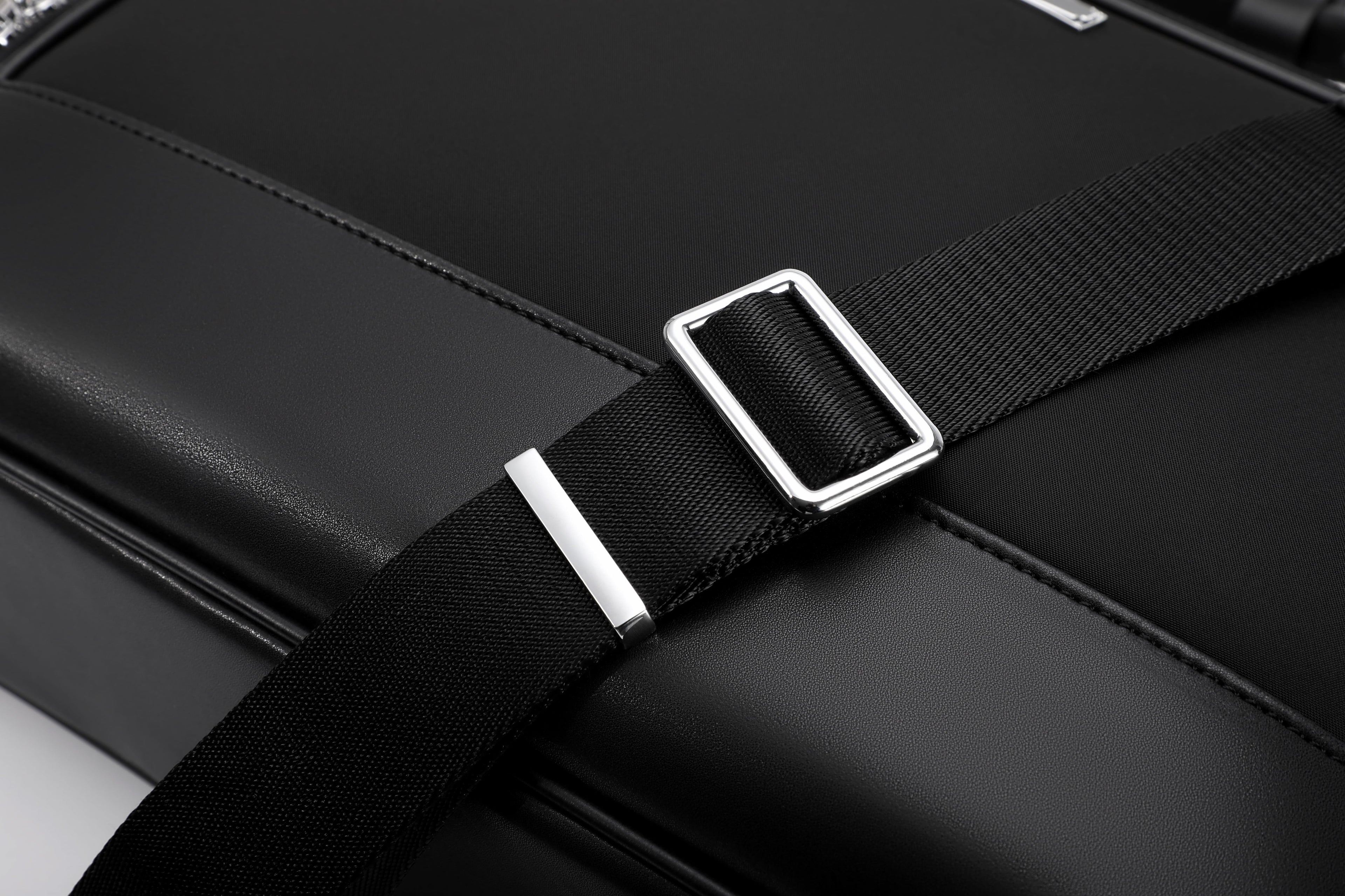 Q-TORVEN Premium High-Quality Nylon Laptop Briefcase – Waterproof, Mildew-Resistant & Large Capacity