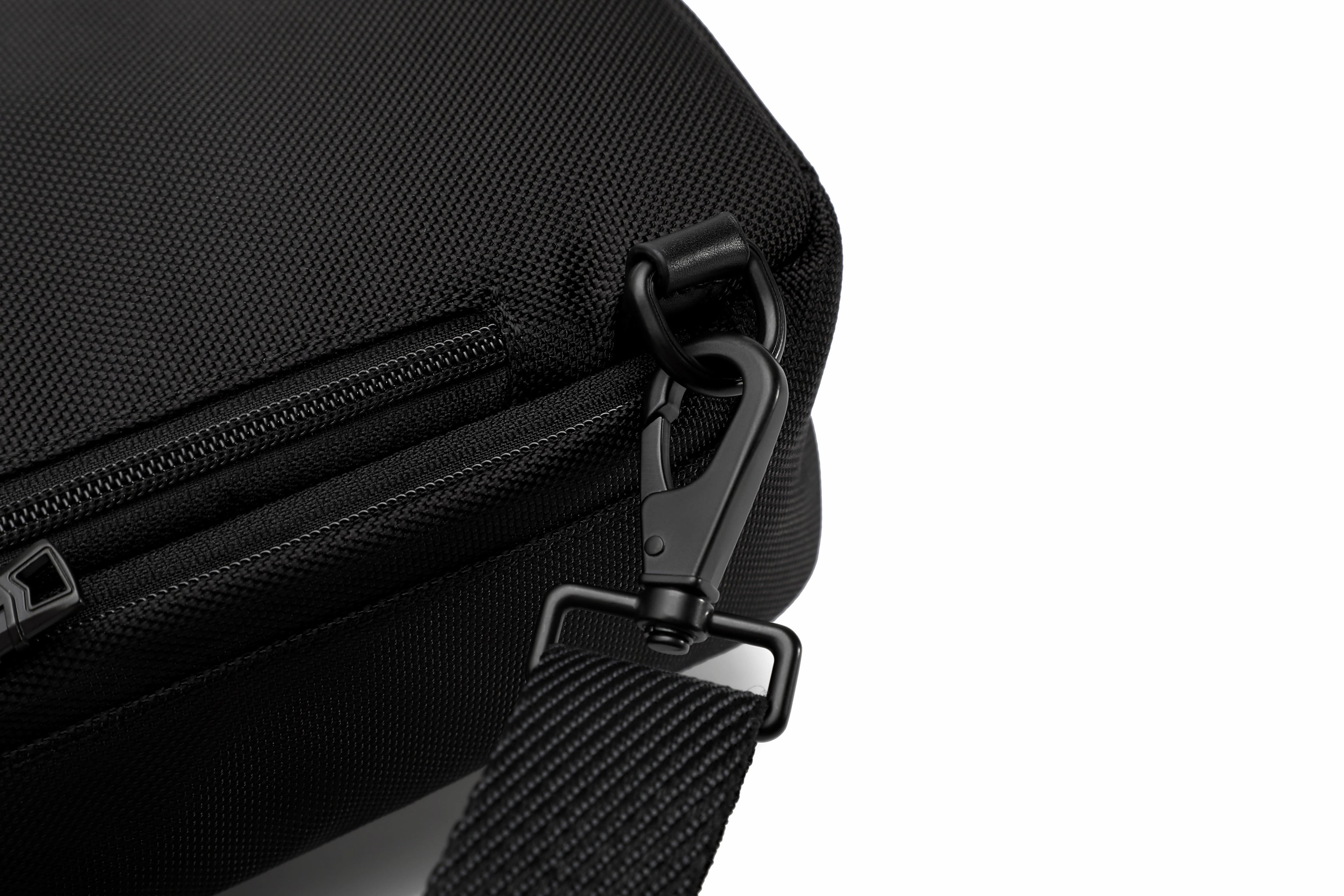 Q-VAGABONDO Crossbody Bag – Ballistic Nylon & Top-Grain Leather Sling Bag | Stylish, Durable & Functional