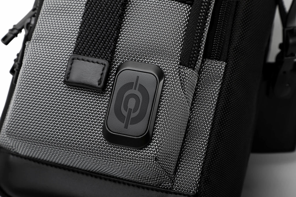 Q-VAGABONDO Crossbody Bag – Ballistic Nylon & Top-Grain Leather Sling Bag | Stylish, Durable & Functional