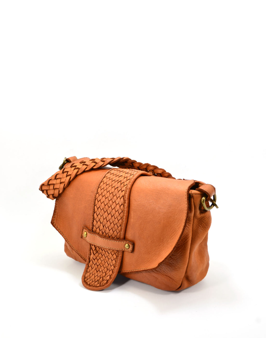 Q-VERVE Vintage Braided Calfskin Shoulder Bag – Italian Leather, Flap Closure & Feminine Design