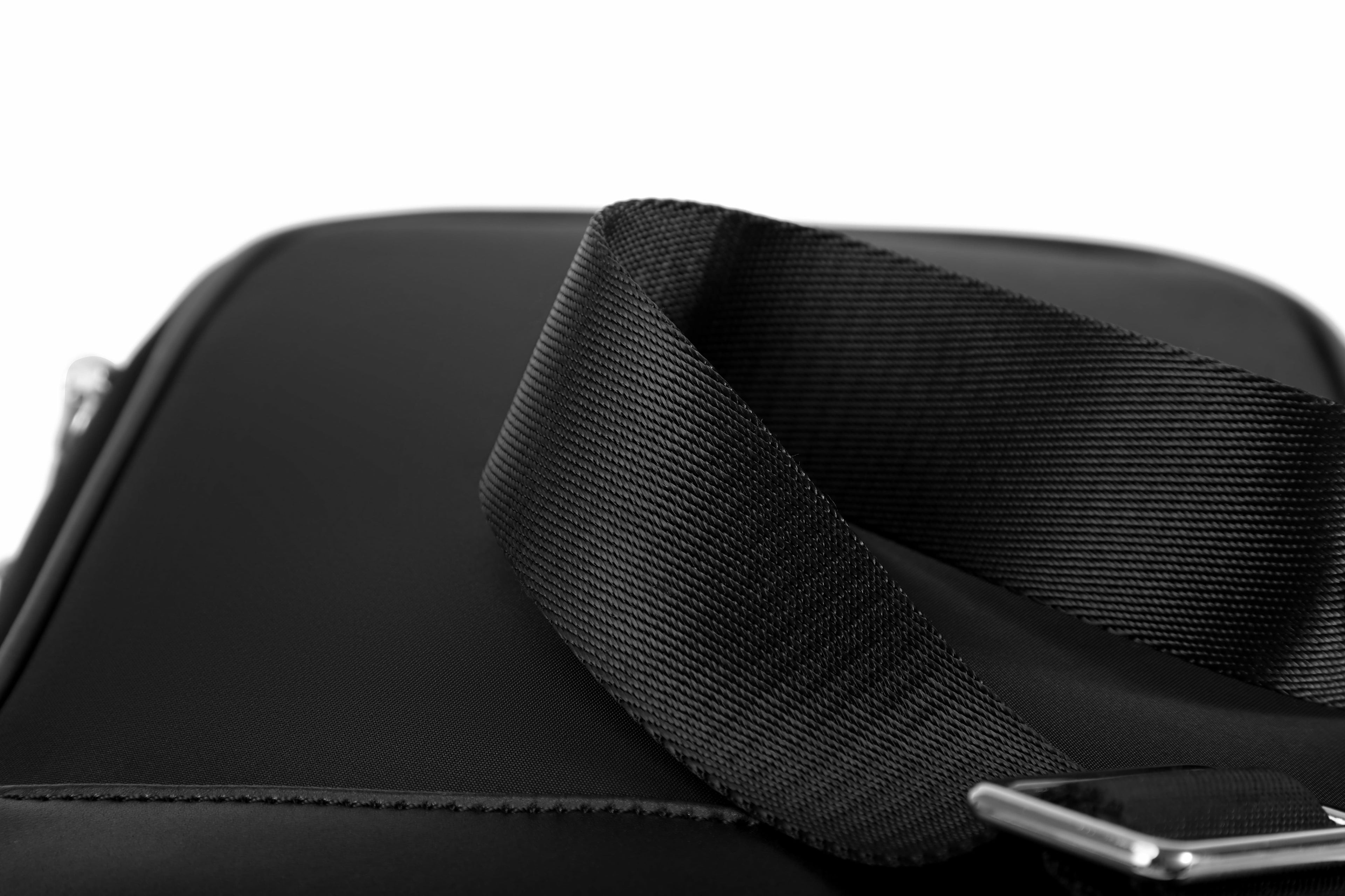 Q-VOLTO Premium Nylon Sling Shoulder Bag – Waterproof Crossbody Bag for Travel & Everyday Carry
