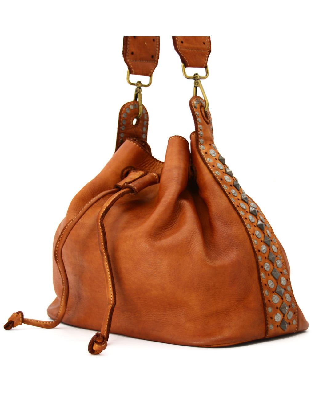 Q-WONDER Vintage Studded Calfskin Bucket Bag – Italian Leather, Hammered Studs & Geometric Design