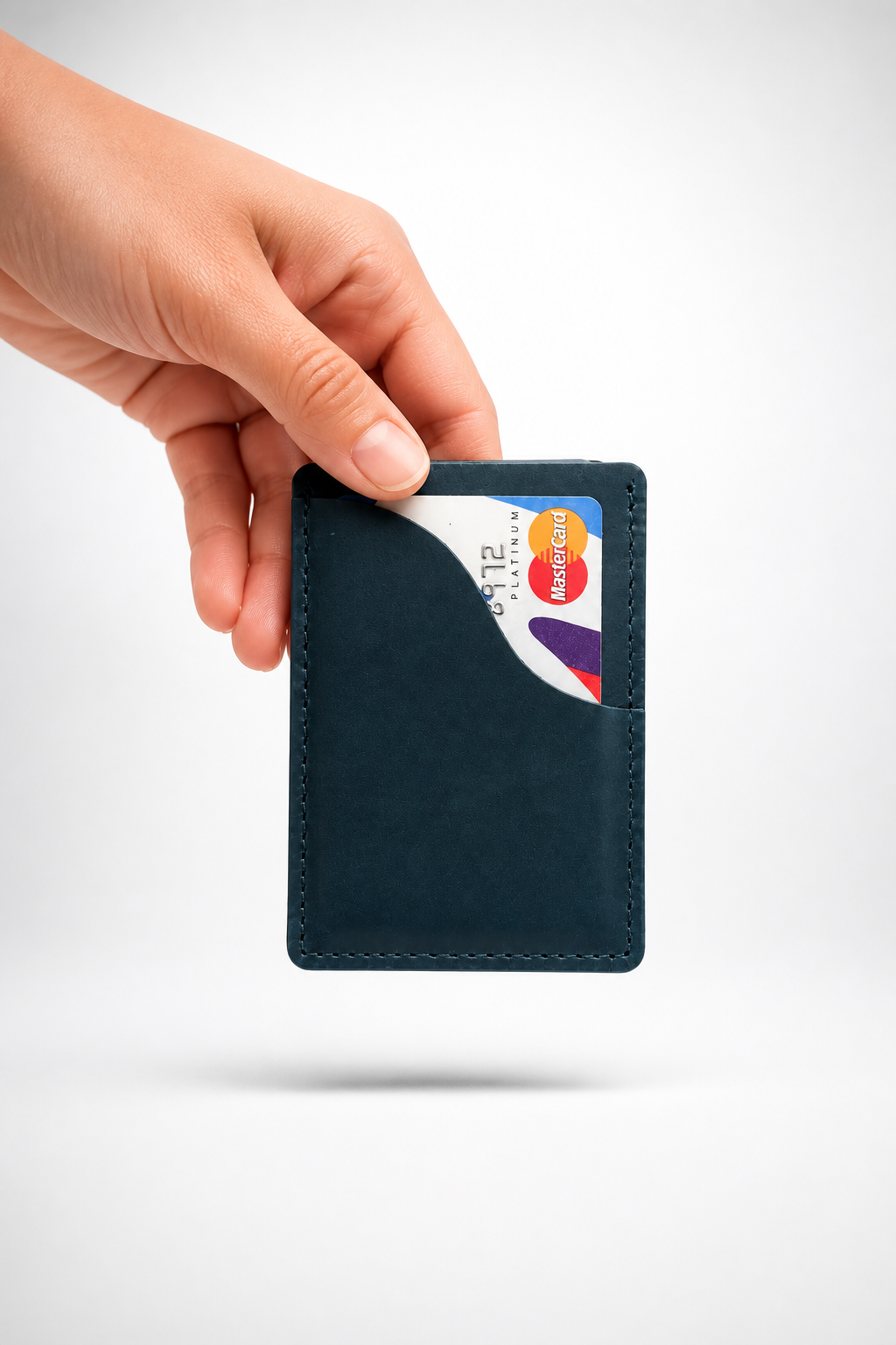 Q-LUMEX Genuine Leather Credit Card Holder | Slim Minimalist Wallet