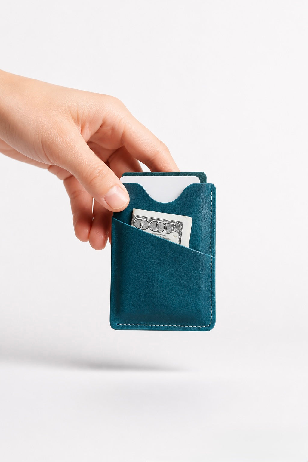 Q-NEXHOLD Genuine Leather Credit Card Holder – Where Elegance Meets Function